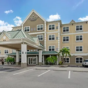 Hotel Country & By Radisson, Tampa Airport North, Fl