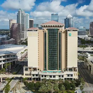 Hotel Embassy By Hilton Downtown Convention Center