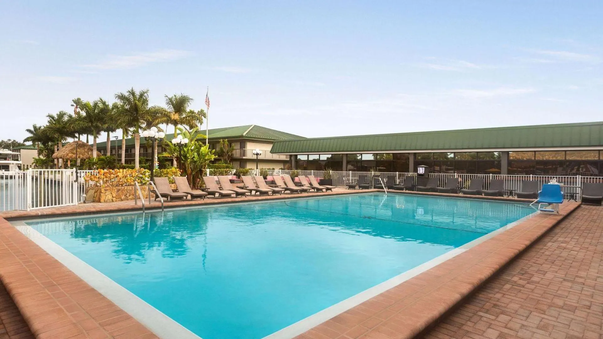 **  Ramada By Wyndham Sarasota Waterfront Otel ABD