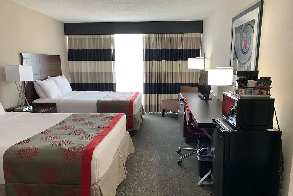 Ramada By Wyndham Sarasota Waterfront Otel